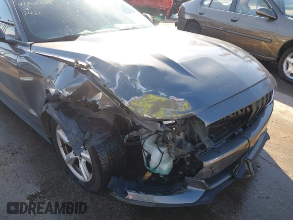 2017 Ford Mustang V6 z VIN 1FA6P8AM1H5224713, wystawiony jako IAAI lot #41208248 z przebiegiem 167 462 mil mil oraz . Historia ofert i sprzedaży dostępna na DreamBid. Obrazek 6.