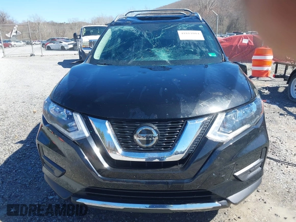 2020 Nissan Rogue SV with VIN JN8AT2MTXLW003411, listed as a IAAI auction lot 41811084 with 58,758 mi miles and . Bid and sale history available at carsss.com. Image 12.