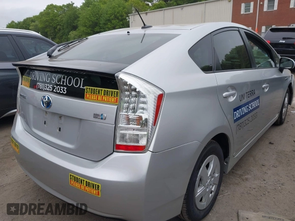 2010 Toyota Prius II z VIN JTDKN3DU4A0149991, wystawiony jako IAAI lot #42309771 z przebiegiem 262 350 mil mil oraz . Historia ofert i sprzedaży dostępna na DreamBid. Obrazek 4.