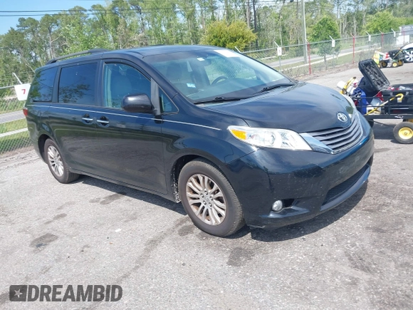 2015 Toyota Sienna XLE with VIN 5TDYK3DC9FS566344, listed as a IAAI auction lot 42049288 with 154,337 mi miles. Bid and sale history available at carsss.com. Image 1.