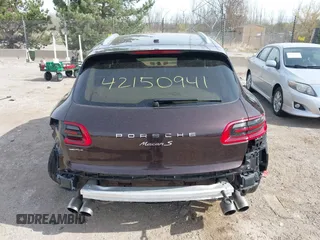 2016 Porsche Macan S with VIN WP1AB2A57GLB53955, listed as a IAAI auction lot 42150941 with 82,613 mi miles and . Bid and sale history available at DreamBid. Image 16.