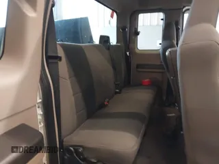 2010 Ford F-250 XL z VIN 1FTSX2BR4AEA28576, wystawiony jako IAAI lot #41615867 z przebiegiem Nie podano mil oraz . Historia ofert i sprzedaży dostępna na DreamBid. Obrazek 8.