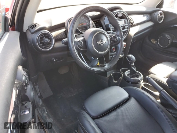 2015 MINI Hardtop S z VIN WMWXP7C5XF2A34809, wystawiony jako Copart lot #60081645 z przebiegiem 31 876 mil mil oraz Szkoda całkowita • Salvage title. Historia ofert i sprzedaży dostępna na DreamBid. Obrazek 8.