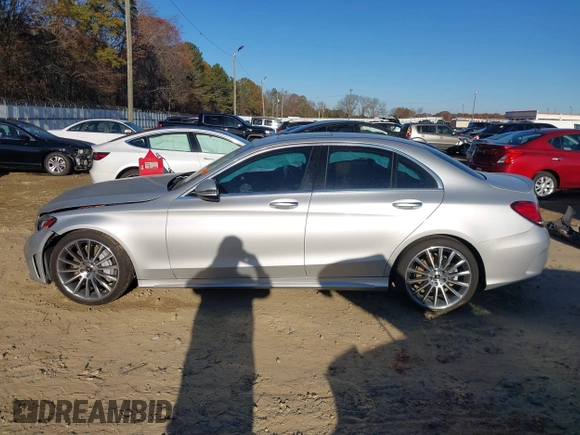 2019 Mercedes-Benz C 300 with VIN 55SWF8DB2KU303223, listed as a IAAI auction lot 41028551 with 62,729 mi miles and . Bid and sale history available at DreamBid. Image 14.