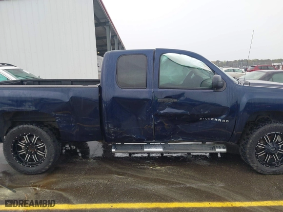 2012 Chevrolet Silverado 1500 LT with VIN 1GCRCSE08CZ273769, listed as a IAAI auction lot 41839889 with 156,424 mi miles. Bid and sale history available at carsss.com. Image 13.