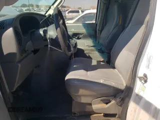 2008 Ford Econoline Cargo Commercial with VIN 1FTSS34L68DB32404, listed as a Copart auction lot 72162824 with 264,208 mi miles and Clean title. Bid and sale history available at DreamBid. Image 7.