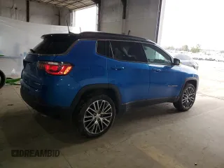 2023 Jeep Compass (RED) Edition z VIN 3C4NJDCN6PT568252, wystawiony jako Copart lot #49481315 z przebiegiem 17 618 mil mil oraz Szkoda całkowita • Salvage title. Historia ofert i sprzedaży dostępna na DreamBid. Obrazek 3.