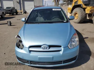 2010 Hyundai Accent GS z VIN KMHCM3AC4AU174333, wystawiony jako Copart lot #54440125 z przebiegiem 63 312 mil mil oraz Szkoda całkowita • Salvage title. Historia ofert i sprzedaży dostępna na DreamBid. Obrazek 5.
