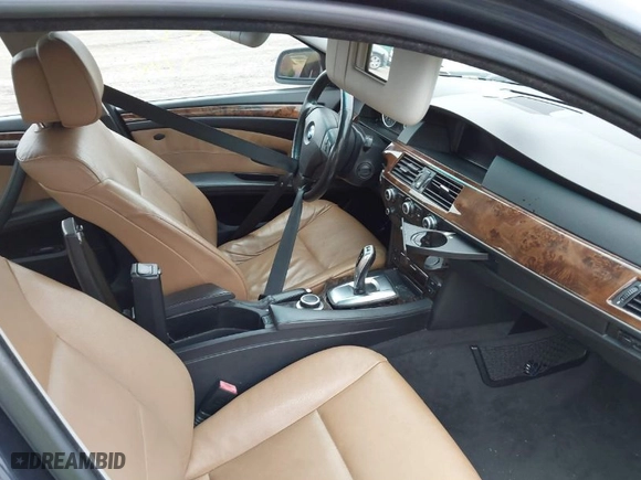 2008 BMW 5 Series 528xi with VIN WBANV13598CZ50904, listed as a IAAI auction lot 41928304 with 999,999 mi miles. Bid and sale history available at carsss.com. Image 5.