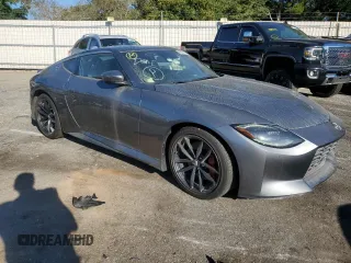 2024 Nissan Z Performance z VIN JN1BZ4BH4RM362107, wystawiony jako Copart lot #66801104 z przebiegiem 18 863 mil mil oraz Szkoda całkowita • Salvage title. Historia ofert i sprzedaży dostępna na DreamBid. Obrazek 4.
