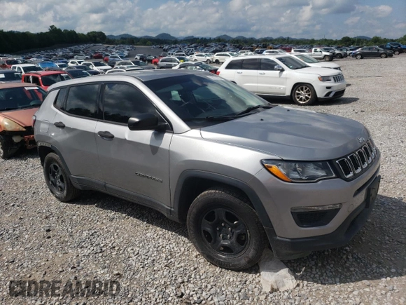 2017 Jeep Compass Sport z VIN 3C4NJCAB3HT652338, wystawiony jako Copart lot #63076055 z przebiegiem 109 701 mil mil oraz Szkoda całkowita • Salvage title. Historia ofert i sprzedaży dostępna na DreamBid. Obrazek 4.