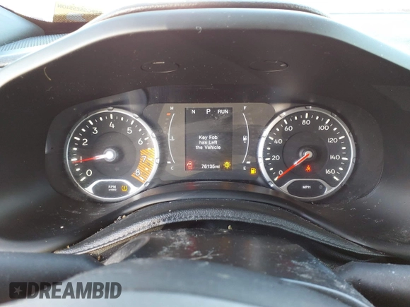 2020 Jeep Renegade Altitude z VIN ZACNJABB8LPL91658, wystawiony jako IAAI lot #41534304 z przebiegiem 76 135 mil mil oraz . Historia ofert i sprzedaży dostępna na DreamBid. Obrazek 7.