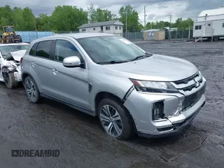 2021 Mitsubishi Outlander ES z VIN JA4ARUAUXMU019005, wystawiony jako IAAI lot #42343380 z przebiegiem 57 060 mil mil oraz . Historia ofert i sprzedaży dostępna na DreamBid. Obrazek 1.