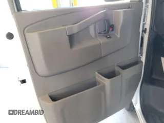 2022 Chevrolet Express Cargo z VIN 1GCWGAFP0N1263543, wystawiony jako IAAI lot #42841729 z przebiegiem 20 019 mil mil oraz . Historia ofert i sprzedaży dostępna na DreamBid. Obrazek 21.