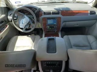 2009 Chevrolet Tahoe LTZ с VIN 1GNFC33019R222982, выставлен на аукционе Copart как лот 50114615 с пробегом 171 622 миль миль и Списание • Salvage title. История ставок и продаж доступна на DreamBid. Изображение 8.