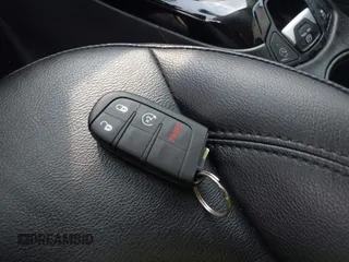 2019 Jeep Compass Latitude с VIN 3C4NJDBB6KT741137, выставлен на аукционе IAAI как лот 42393116 с пробегом 55 684 миль миль и . История ставок и продаж доступна на DreamBid. Изображение 11.
