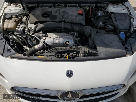 2019 Mercedes-Benz A 220 z VIN WDD3G4EB6KW001346, wystawiony jako Copart lot #64988385 z przebiegiem Nie podano mil oraz Czysty tytuł • Clean title. Historia ofert i sprzedaży dostępna na DreamBid. Obrazek 11.