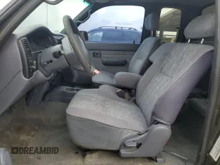 2000 Toyota Tacoma PreRunner with VIN 4TASM92N5YZ656353, listed as a Copart auction lot 60295275 with 281,573 mi miles and Clean title. Bid and sale history available at DreamBid. Image 7.