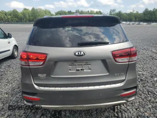 2016 Kia Sorento SX z VIN 5XYPKDA54GG031749, wystawiony jako Copart lot #59871035 z przebiegiem 284 115 mil mil oraz Szkoda całkowita • Salvage title. Historia ofert i sprzedaży dostępna na DreamBid. Obrazek 6.
