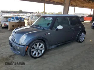 2006 MINI Hardtop S with VIN WMWRE33546TJ48416, listed as a Copart auction lot 51646105 with 110,104 mi miles and Clean Title. Bid and sale history available at DreamBid. Image 1.