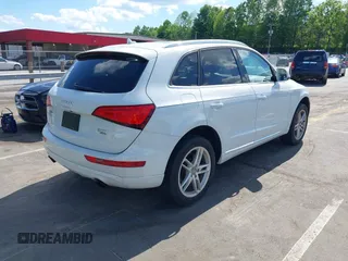 2014 Audi Q5 Premium Plus z VIN WA1LFAFP8EA081587, wystawiony jako IAAI lot #42195922 z przebiegiem 143 540 mil mil oraz . Historia ofert i sprzedaży dostępna na DreamBid. Obrazek 4.