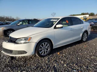 2013 Volkswagen Jetta SE with VIN 3VWDX7AJ8DM210472, listed as a Copart auction lot 44697165 with 132,736 mi miles and Salvage title. Bid and sale history available at DreamBid. Image 1.