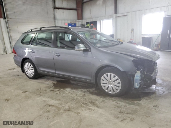 2010 Volkswagen Jetta SportWagen S with VIN 3VWKZ7AJ3AM623865, listed as a Copart auction lot 72447924 with 6,650 mi miles and Clean Title. Bid and sale history available at carsss.com. Image 4.