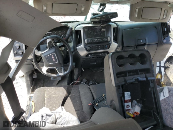 2018 GMC Sierra 2500HD Denali with VIN 1GT12SEY9JF231003, listed as a Copart auction lot 59562743 with 0 mi miles and Salvage Title. Bid and sale history available at carsss.com. Image 8.