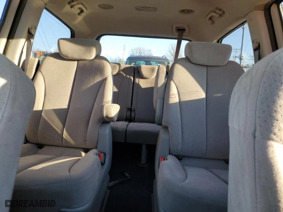 2008 Hyundai Entourage GLS with VIN KNDMC233386049311, listed as a Copart auction lot 82080704 with NaN miles and Salvage Title. Bid and sale history available at carsss.com. Image 10.