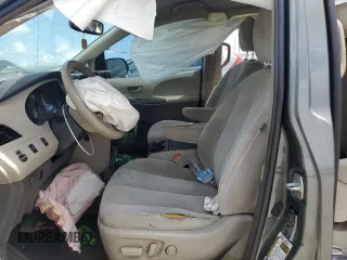 2014 Toyota Sienna LE AAS with VIN 5TDKK3DC5ES423802, listed as a Copart auction lot 69075824 with Not Provided miles and Salvage Title. Bid and sale history available at DreamBid. Image 7.