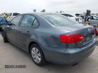 2012 Volkswagen Jetta SE z VIN 3VWDP7AJ0CM025153, wystawiony jako IAAI lot #42420514 z przebiegiem 116 660 mil mil oraz . Historia ofert i sprzedaży dostępna na DreamBid. Obrazek 3.