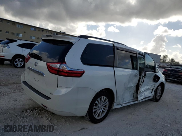 2017 Toyota Sienna XLE Auto Access Seat with VIN 5TDYZ3DC3HS801416, listed as a Copart auction lot 45015455 with 66,951 mi miles and Salvage Title. Bid and sale history available at carsss.com. Image 3.