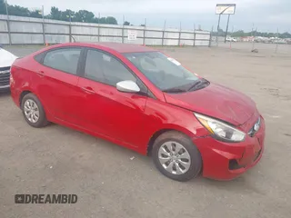 2016 Hyundai Accent SE z VIN KMHCT4AE2GU985387, wystawiony jako IAAI lot #42405988 z przebiegiem 187 044 mil mil oraz . Historia ofert i sprzedaży dostępna na DreamBid. Obrazek 1.