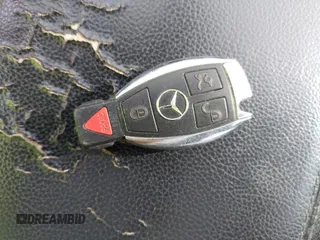 2006 Mercedes-Benz R 5.0L with VIN 4JGCB75E46A016785, listed as a IAAI auction lot 41429563 with Not Provided miles and . Bid and sale history available at DreamBid. Image 11.