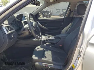 2014 BMW 3 Series 320i xDrive с VIN WBA3C3C58EP662305, выставлен на аукционе Copart как лот 62811895 с пробегом 43 793 миль миль и Списание • Salvage title. История ставок и продаж доступна на DreamBid. Изображение 7.