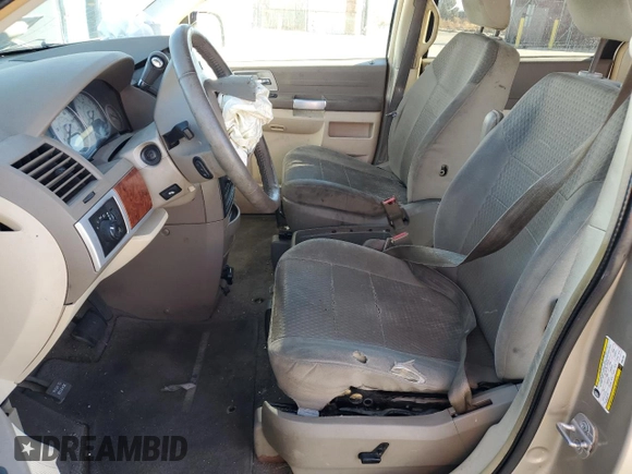 2008 Chrysler Town & Country Touring with VIN 2A8HR54P18R651693, listed as a Copart auction lot 88906765 with Not Provided miles and Salvage Title. Bid and sale history available at carsss.com. Image 7.