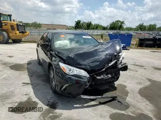 2015 Toyota Camry XLE with VIN 4T1BF1FK6FU061159, listed as a Copart auction lot 51870175 with 184,703 mi miles and Salvage Title. Bid and sale history available at DreamBid. Image 11.