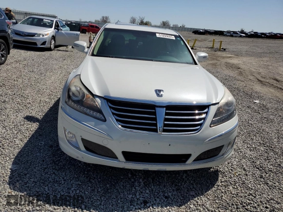2012 Hyundai Equus Signature with VIN KMHGH4JH5CU050422, listed as a Copart auction lot 51899685 with 64,641 mi miles and Salvage title. Bid and sale history available at DreamBid. Image 5.