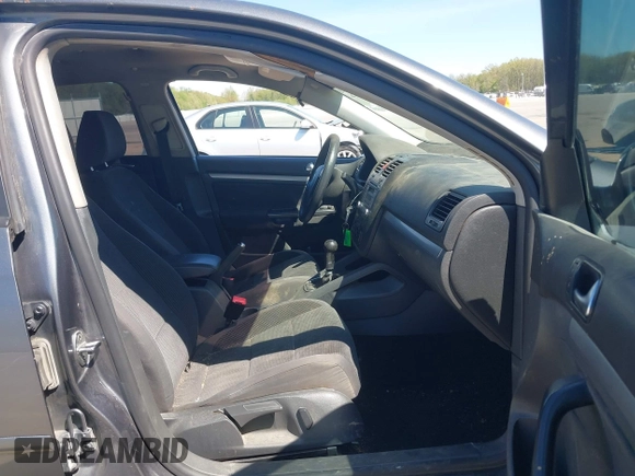 2009 Volkswagen Jetta S with VIN 3VWJZ71K49M075892, listed as a IAAI auction lot 42097445 with 218,016 mi miles and . Bid and sale history available at DreamBid. Image 5.