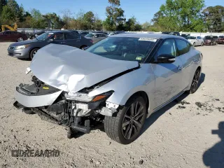2021 Nissan Maxima SV z VIN 1N4AA6CV5MC503707, wystawiony jako Copart lot #53635685 z przebiegiem 84 637 mil mil oraz Szkoda całkowita • Salvage title. Historia ofert i sprzedaży dostępna na DreamBid. Obrazek 1.
