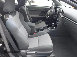 2014 Scion tC z VIN JTKJF5C76E3078256, wystawiony jako IAAI lot #42437930 z przebiegiem 239 399 mil mil oraz . Historia ofert i sprzedaży dostępna na DreamBid. Obrazek 5.