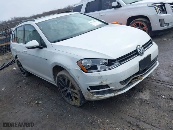 2016 Volkswagen Golf SportWagen TSI S with VIN 3VWC17AU3GM521884, listed as a IAAI auction lot 41706068 with 68,560 mi miles. Bid and sale history available at carsss.com. Image 1.