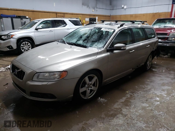 2008 Volvo V70 with VIN YV1BW982681031819, listed as a Copart auction lot 42512645 with 158,007 mi miles and Clean Title. Bid and sale history available at DreamBid. Image 1.