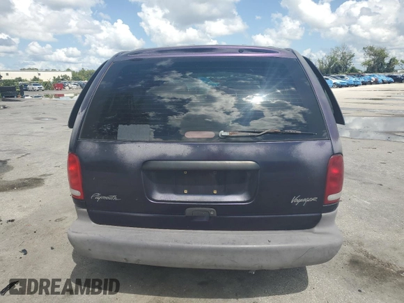 1999 Plymouth Voyager z VIN 2P4FP25B1XR160654, wystawiony jako Copart lot #65941174 z przebiegiem Nie podano mil oraz Szkody całkowita. Historia ofert i sprzedaży dostępna na DreamBid. Obrazek 6.