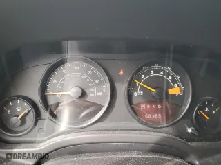2016 Jeep Patriot Latitude with VIN 1C4NJRFBXGD638033, listed as a Copart auction lot 51089095 with 60,183 mi miles and Clean Title. Bid and sale history available at carsss.com. Image 9.