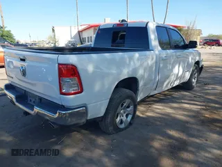 2022 Ram 1500 Big Horn z VIN 1C6RREBT6NN274404, wystawiony jako IAAI lot #42086856 z przebiegiem 66 000 mil mil oraz . Historia ofert i sprzedaży dostępna na DreamBid. Obrazek 4.