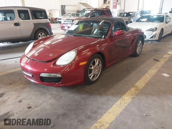 2006 Porsche Boxster z VIN WP0CA29806S710303, wystawiony jako IAAI lot #42276368 z przebiegiem 73 796 mil mil oraz . Historia ofert i sprzedaży dostępna na DreamBid. Obrazek 18.