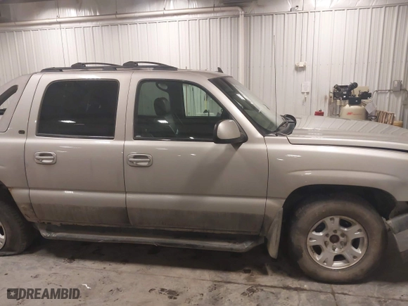 2006 Chevrolet Avalanche Z71 with VIN 3GNEK12Z46G244604, listed as a IAAI auction lot 41200313 with 140,232 mi miles. Bid and sale history available at carsss.com. Image 13.