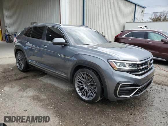 2020 Volkswagen Atlas SEL R-Line with VIN 1V2RE2CA6LC218759, listed as a Copart auction lot 88995435 with 61,609 mi miles and Salvage title. Bid and sale history available at DreamBid. Image 4.