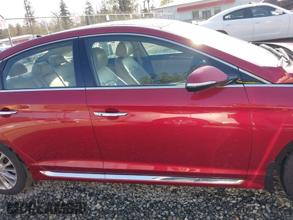 2015 Hyundai Sonata Limited with VIN 5NPE34AF7FH060103, listed as a IAAI auction lot 42096524 with 119,497 mi miles and . Bid and sale history available at carsss.com. Image 14.